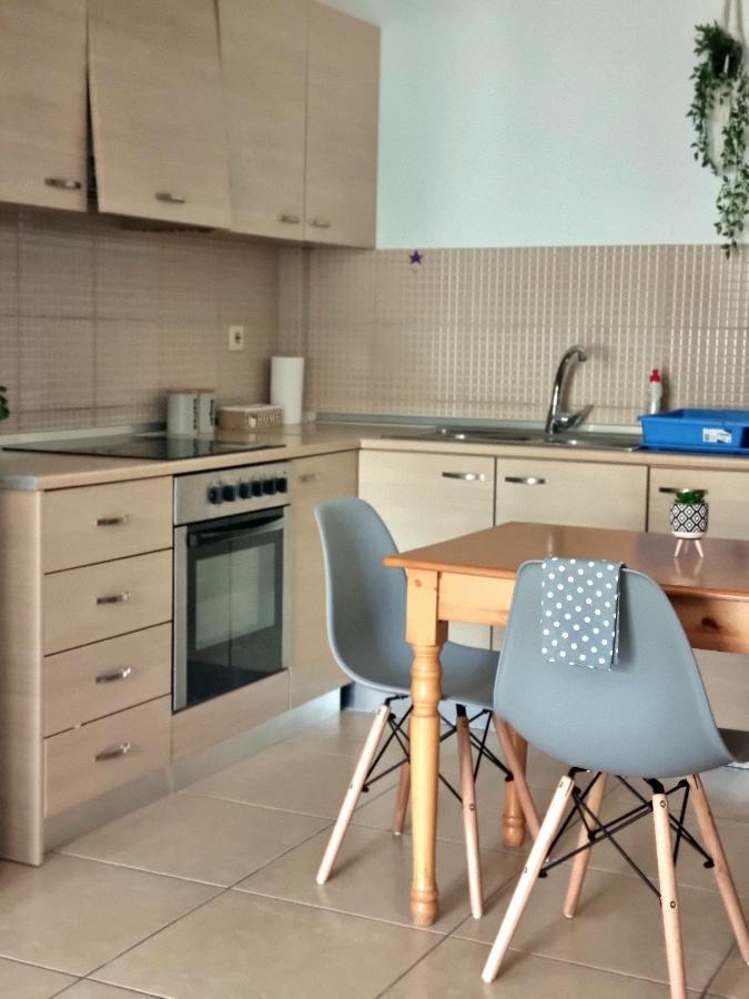 Zafeiris Apartments Livadia  Bagian luar foto