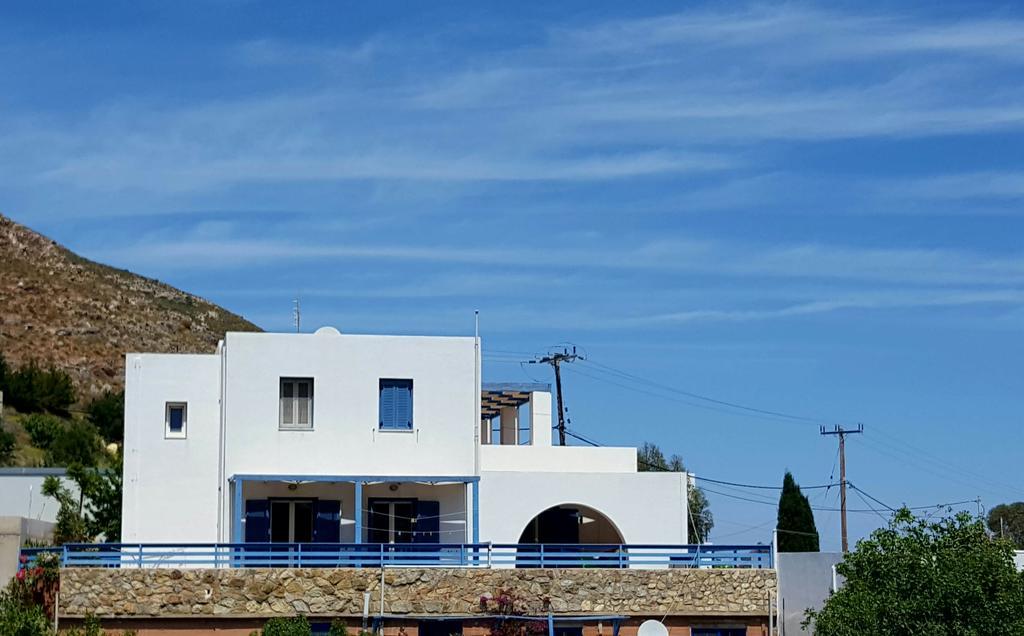 Zafeiris Apartments Livadia  Bagian luar foto