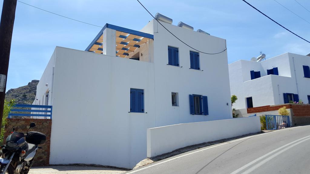 Zafeiris Apartments Livadia  Bagian luar foto